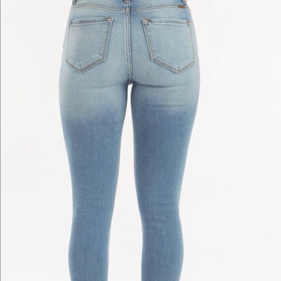 Killing It High Waisted Distressed Jeans - Picture 5 of 6